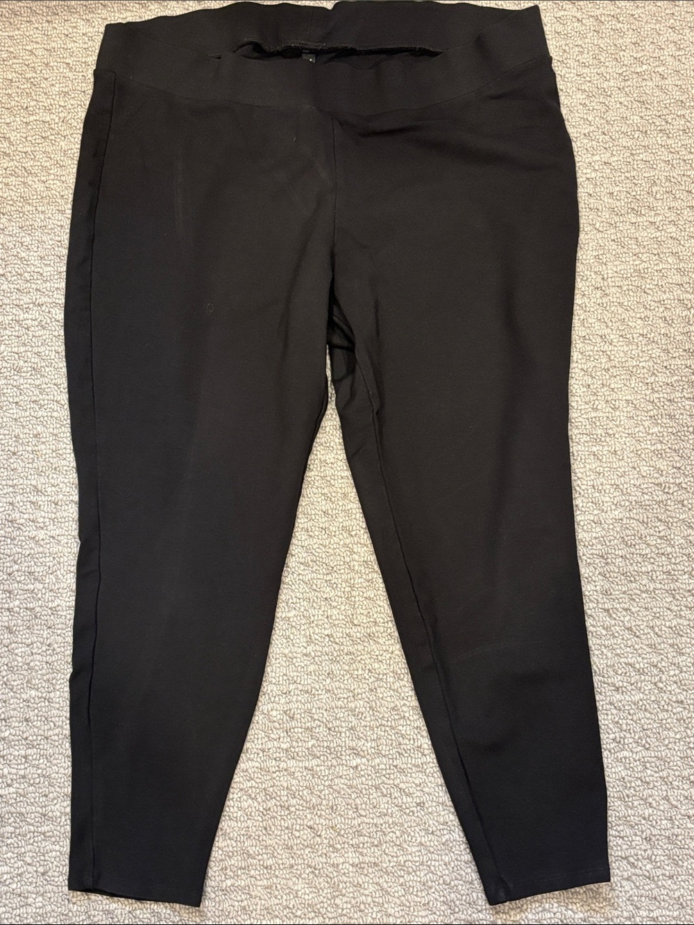 🍀3 for $25🍀 Torrid black capri leggings in great shape.